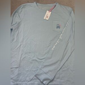 Light Blue Vineyard Vines Beach Tee shirt